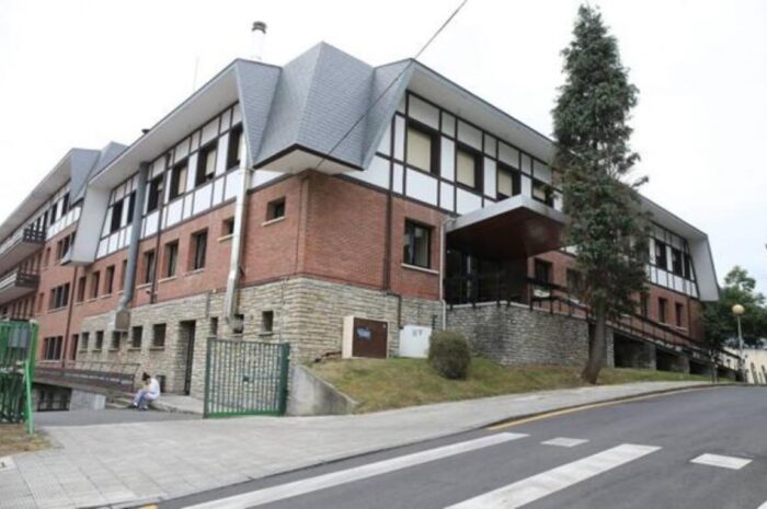 El equipo de gobierno de Getxo (PNV, PSOE) se queda solo apoyando los recortes en la Residencia Municipal