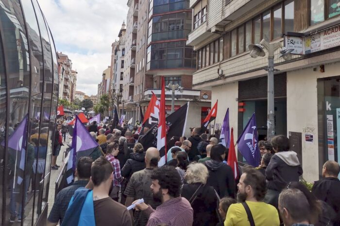 Nuestra postura ante el último ciclo de huelgas del profesorado no universitario en la CAV