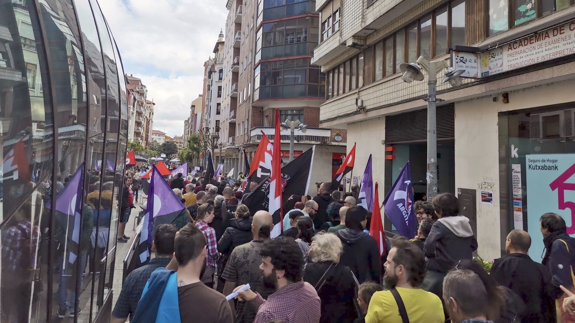 Nuestra postura ante el último ciclo de huelgas del profesorado no universitario en la CAV